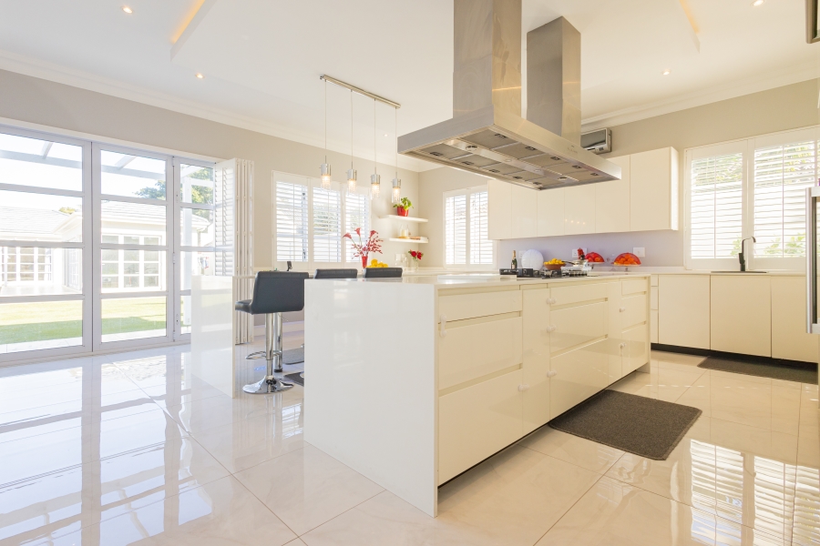 7 Bedroom Property for Sale in Flamingo Vlei Western Cape